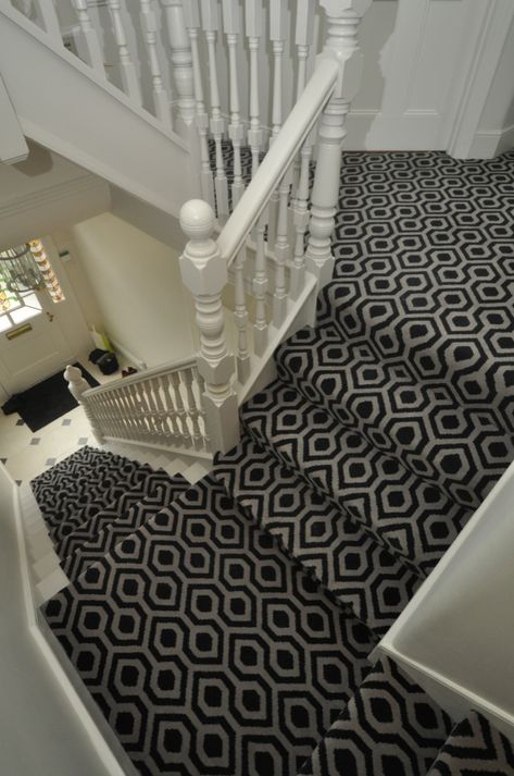 BowloOM RUNNER ON STAIRS AND FULLY CARPETED ON LANDING - PATTERNED CARPET Carpet Stairs Ideas, Staircase Redo, Staircase Carpet, Stairway Carpet, Patterned Stair Carpet, Carpet For Stairs, Stairs Carpet, Carpet Staircase, Hall And Stairs