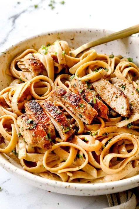 Blackened Chicken Alfredo with the BEST Chicken (+Video) Homemade Chicken Alfredo Sauce, Chicken Linguini, Alfredo Sauce With Milk, Blackened Chicken Alfredo, Chicken Alfredo Sauce, Homemade Chicken Alfredo, Cajun Chicken Alfredo, Pasta Recipes Alfredo, Chicken Alfredo Recipes