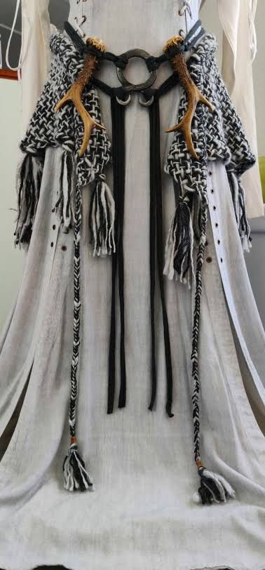 Viking Dress Wedding, Pagan Wedding Shawl, Viking Bridal Veil, Unisex Dress Clothing, Viking Boots Woman, Black Viking Wedding, Viking Formal Wear, Norse Pagan Clothing, Healer Clothing