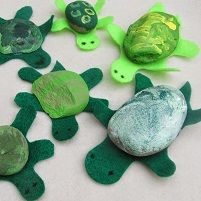 Tortoise Craft, Rock Crafts For Kids, Turtle Craft, Zoo Animal Crafts, Zoo Activities, Turtle Rock, Turtle Crafts, Pond Life, Turtle Party