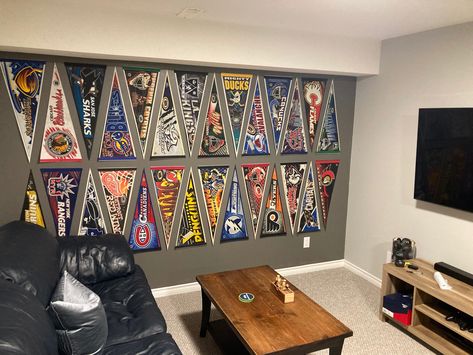 Vintage Sports Man Cave, Nfl Themed Bedroom, Sports Themed Room Man Cave, Sports Bar Ideas For Home, Sports Cave Ideas, Sports Den Decorating Ideas, Sports Themed Living Room, Mancave Sports Theme, Baseball Themed Man Cave