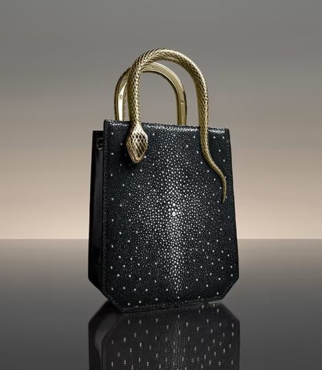 Fall Winter 2023 Handbags, 2023 Handbags, Micro Bags, Fall Accessories, Bvlgari Bags, Accessories Collection, Shining Star, Winter 2023, Black Quilt