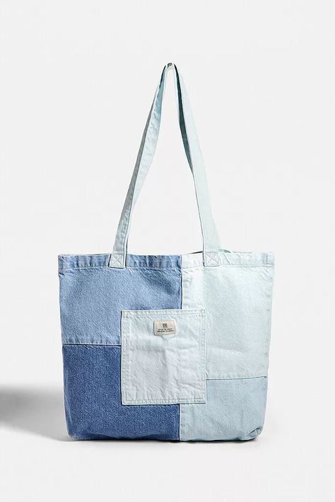 Diy Tas, Tas Denim, Sacs Tote Bags, Denim Bag Diy, Diy Tote, Diy Bag Designs, Tote Bags Sewing, Patchwork Denim, Denim Tote Bags