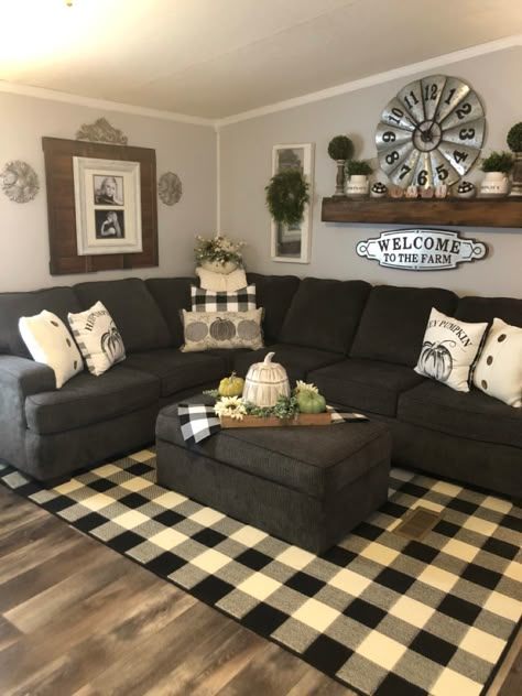 Rustic Look Living Room, Living Room Farmhouse Ideas, Farmhouse Theme Living Room, Modern Farmhouse Brown Couch, Farmhouse Apartment Decor Small Spaces, Farmhouse Decor Brown Couch, Small Living Room Ideas Farmhouse, Lazy Boy Furniture Living Rooms Grey And Brown, Farmhouse Living Room Brown Couch