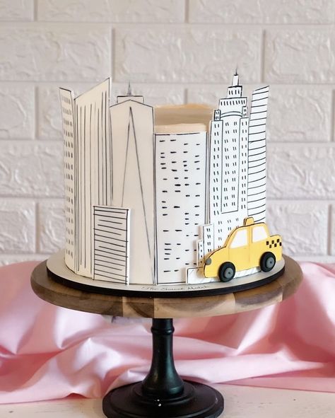 Skyscraper Cake, Building Cake, New York Cake, City Cake, Transportation Birthday, Birthday Party Treats, Birthday Stuff, Party Treats, Titanic