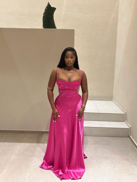 Silk Dinner Dress, Dinner Gowns Classy Style, Pink Satin Prom Dress, Girls Evening Dresses, Prom Dress Black, Robes Glamour, Dinner Dress Classy, Long Evening Dress, Glamour Dress