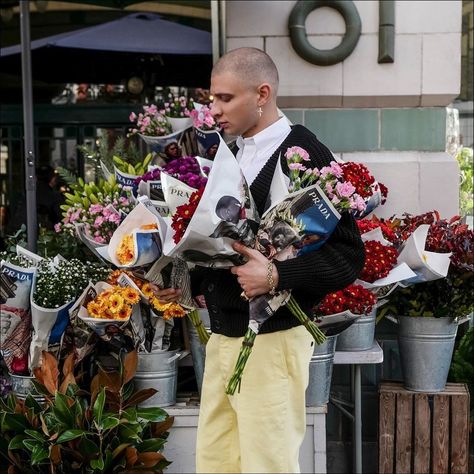 Flower Market Pictures, Flower Campaign, Prada Flowers, Shoot With Flowers, Blondey Mccoy, Romantic Surprise, Digital Campaign, Resort 2020, Billy Joel