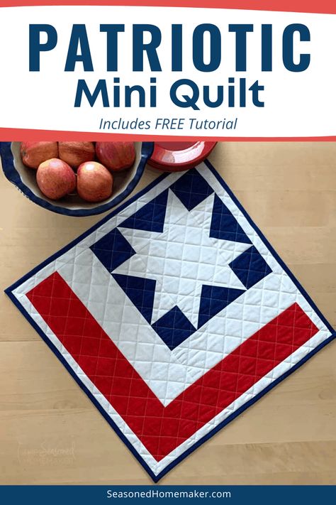 Patriotic Sewing, Machine Binding A Quilt, Fan Quilt, Quilted Items, Mat Ideas, Patriotic Projects, Flag Quilt, Rug Patterns, Straight Line Quilting