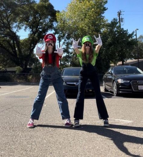 Mario and Luigi Halloween costume Girl Mario And Luigi Costumes, Mario Outfit Ideas, Mario And Luigi Costumes Women, Mario And Luigi Costumes, Mario And Luigi Halloween, Mario Brothers Costumes, Luigi Halloween Costume, World Book Day Outfits, Mario Bros Costume