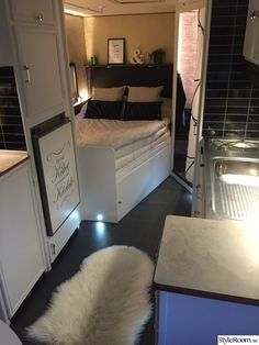 Caravan Living, Glamper Camper, Caravan Makeover, Airstream Interior, Camper Trailer Remodel, Kombi Home, Caravan Renovation, Van Conversion Interior, Diy Camper Remodel