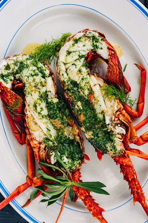 Garlic Lemon Butter Sauce, Broil Lobster Tail, Lobster Recipe, Steamed Lobster, Lobster Recipes Tail, Lobster Mac And Cheese, Los Angeles Food, How To Cook Lobster, Lobster Bisque