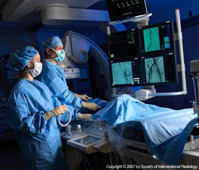 Interventional Radiologist at work Radiology Student, Interventional Radiology, Radiology Tech, Medical School Life, Surgical Tech, Medical Training, Medical School Motivation, Competitive Analysis, Medical Technology