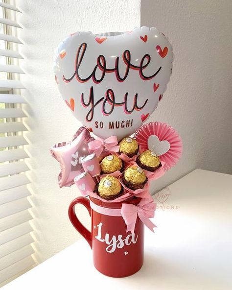 Mug Bouquet Gifts, Valentines Day Mug Gift Ideas, Tazas San Valentin Ideas, Ideas Para Vender En San Valentin, San Valentin Ideas Para Vender, Ideas San Valentin, San Valentín Ideas, Valentines Gifts Ideas, Handmade Valentine Gifts