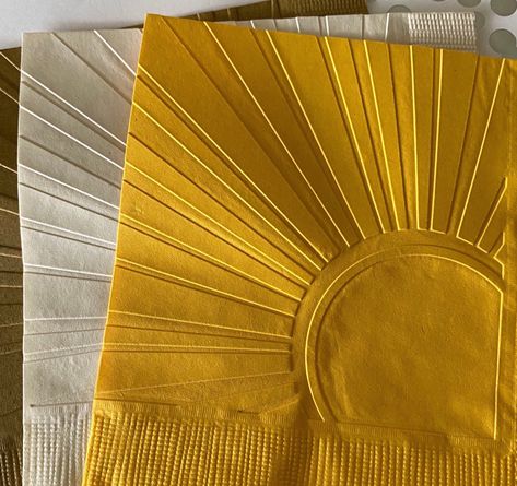 Sunny Party Theme, A Little Sunshine Is On The Way, Sunshine Centerpiece Ideas, Sunshine Garland, Sunshine Baby Shower Decor, Paper Napkin Wedding, Sunshine Theme, Sunshine First Birthday, Napkin Wedding