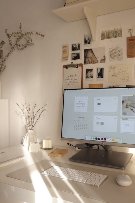 Cozy Desk, Apartment Vibes, Study Desk Decor, Cozy Home Office, Desk Inspiration, Study Room Decor, Home Office Setup, Nyc Apartment, A Desk