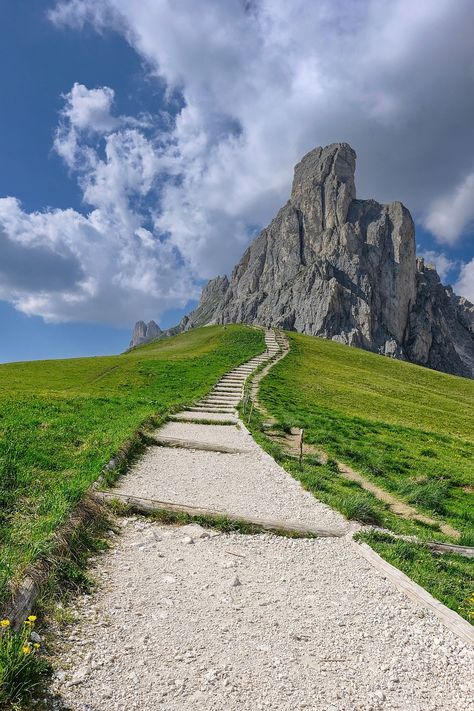 Download free HD stock image of Path Mountain Nandi Hills, Instagram Story Ads, Sky Brown, Copyright Free Images, Personal Bible Study, Travel Tags, Evening Sky, Copyright Free, Jewelry Designers