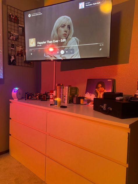 Room inspo | room ideas | Billie Eilish | spotify | desk ideas | sunset lamp | lights | aesthetic | cute | teenager | books | candles | dresser ideas | records | girls room ideas | Fan Girl Room Ideas, Nightstand Inspo Aesthetic, Sunset Lamp Room Aesthetic, Billie Eilish Room Aesthetic, Billie Eilish Bedroom Ideas, Billie Eilish Room Decor Ideas, Billie Eilish Room Decor, Dresser Decor Aesthetic, Billie Eilish Bedroom