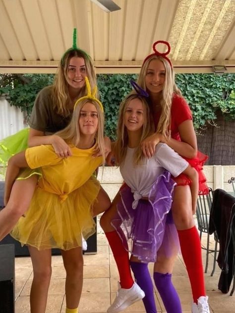 teletubbies #halloweenideas #halloween #halloweendecoration Halloween Costumes Teenage Girl Group, Hottest Halloween Costumes, Halloween Costumes Teenage Girl, Girl Group Halloween Costumes, Costumes For Teenage Girl, Teenage Halloween Costumes, Best Group Halloween Costumes, Cute Group Halloween Costumes, Halloween Costumes For Teens Girls