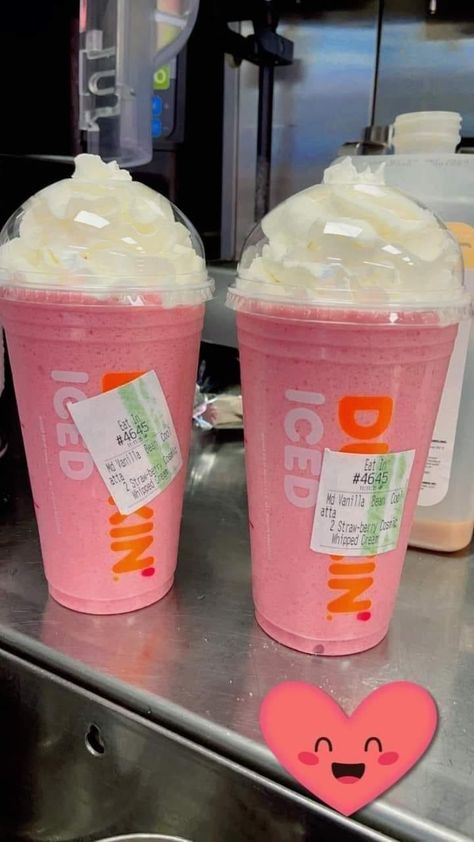 Vanilla Bean Coolatta, Dunkin Donuts Drinks, Best Dunkin Donuts Drinks, Dunkin Donuts Coffee Drinks, Dunkin Iced Coffee, Dunkin Donuts Iced Coffee, Starbucks Secret Menu Recipes, Starbucks Drinks Diy, Spicy Drinks