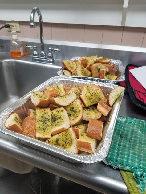 Garlic Bread for a Crowd - Cooking For An Army Garlic Bread For A Crowd, Bread For A Crowd, Lazy Lasagna, Make Garlic Bread, Cooking For A Crowd, Italian Dinner, Herb Butter, Food Words, Garlic Bread