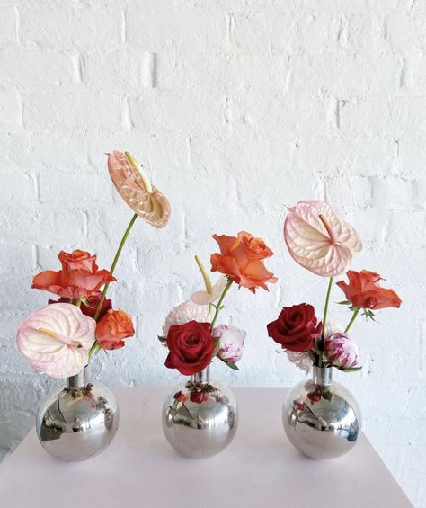 Bud Vase Floral Arrangements, Tiny Centerpieces, Tropical Bud Vase, Tropical Bud Vases, Anthurium Centerpiece, Red Rose Bud Vase, Red Bud Vases, Anthurium Wedding, Bud Vase Arrangements