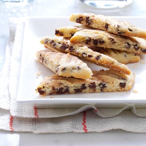 Norwegian Chocolate Chip Cookies Norwegian Chocolate, Scandinavian Dishes, Scandinavian Desserts, 2024 Cookies, Norwegian Cookies, Norwegian Cuisine, Norwegian Recipes, Surprise Arizona, Finnish Recipes