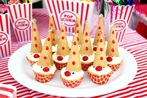 Come One, Come All to the Mane Event Circus Food Ideas Snacks, Come One Come All Birthday, Circus Food Ideas, Clown Activities, Vintage Circus Birthday Party, Clown Cupcakes, Carnival Cupcakes, Circus Food, Clown Cake