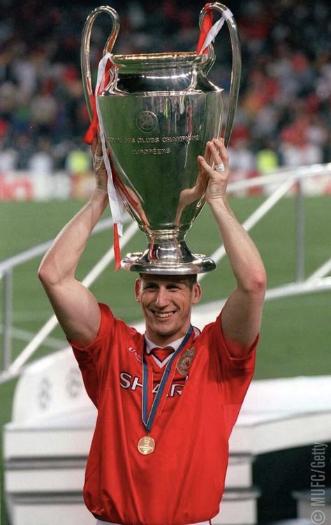 Jaap Stam, Manchester United Team, Manchester United Legends, Manchester United Players, Manchester United Soccer, Manchester United Football Club, Premier League Champions, Association Football, European Cup