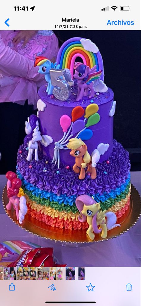 My Little Pony New Generation Cake, My Little Pony Birthday Party Cake, My Little Pony Cake Ideas, My Little Pony Birthday Cake, My Little Pony Cupcakes, Yoda Cake, My Little Pony Cake, Little Pony Cake, My Little Pony Birthday Party