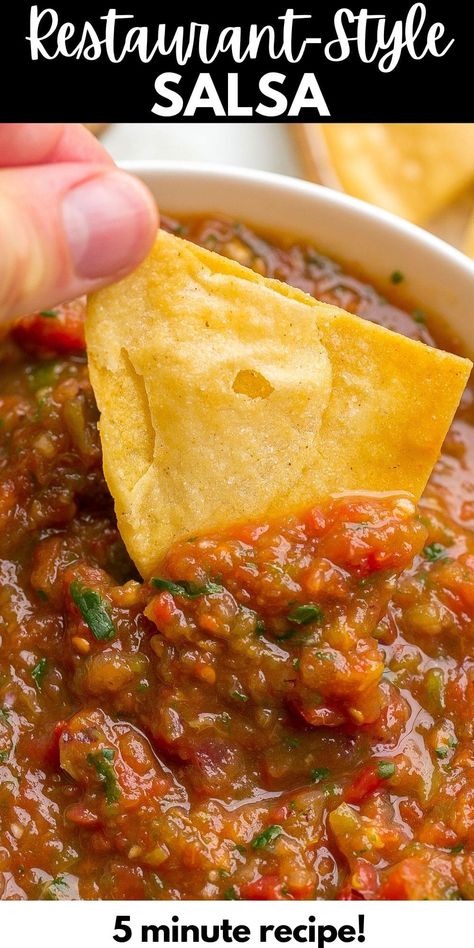 Quick Blender Salsa (5-Minute Recipe) Blender Salsa Recipe, Best Blender Salsa Recipe, Fresh Blender Salsa, Salsa Blender Recipe, Homemade Salsa In Blender, Easy Blender Salsa, Best Salsa Recipe, Blender Salsa, Quick Salsa