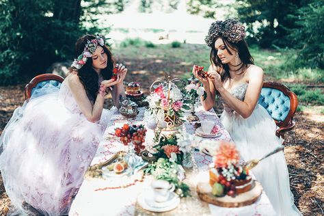 Fairytale Tea Party, Tea Party Photoshoot, Mad Hatters Tea Party, Woodland Wedding Inspiration, Trendy Party Decor, Alice In Wonderland Wedding, Party Photoshoot, Mad Hatters, Kids Party Food