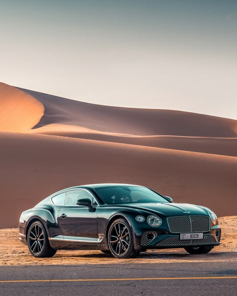 Top 10 Luxury Cars, Bentley Continental Gt Speed, Bentley Gt, Royce Car, Bentley Motors, Luxury Photography, Cars Auto, Luxurious Lifestyle, Bentley Car