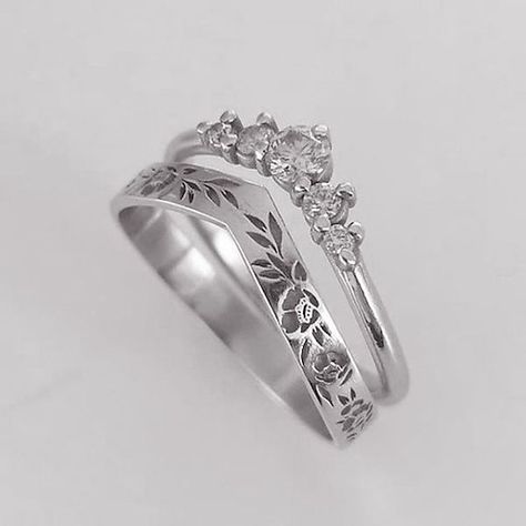 Gender:Women's; Quantity:1PC; Shape:Round; Style:Elegant,Simple; Jewelry Type:Ring; Occasion:Gift,Daily,Party; Material:Alloy; Design:Classic; Front page:WE; Shipping Weight:0.01; Package Dimensions:2.01.02.0; Listing Date:05/11/2022; Circumference:; Diameter:; Size chart date source:Provided by Supplier. Wedding Ring Sets Simple, 14k Gold Plated Jewelry, Rose Gold Fashion, Mother Christmas Gifts, Simple Diamonds, Silver Wedding Rings, Men's Jewelry Rings, Rings Simple, Silver Wedding