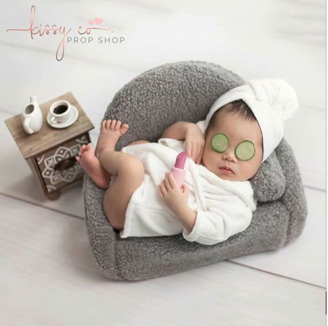 Bebê no SPA Baby Kostüm, Baby Sleep Problems, Foto Baby, Baby Arrival, Pregnant Mom, After Baby, Newborn Pictures, Baby Hacks, 인물 사진