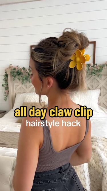 Unveil the Beauty of Our Hair Clips: Your Hair's Best Friend Flower Claw Clips, Daisy Hair Clips, Claw Clip Hairstyle, Clip Hairstyle, Matte Hair, Cute Hair Accessories, Daisy Hair, Lazy Hairstyles, Hair Clips For Women