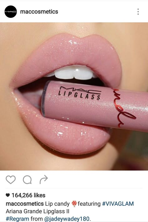 Lipstick Ideas, Glass Lip Gloss, Matte Make Up, Nice Makeup, Mac Lips, Healthy Lips, Makeup Lovers, Makijaż Smokey Eye, Pink Lipstick