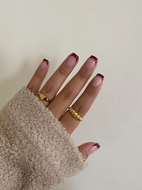 Nail Inspo Acrylic Autumn, Shirt Square Nails Design, Autumn Nails Ideas Square, Fall Gel Nails Ideas French Tip, Square Nail Inspo Fall, Short Autumn Nails Square, Short Cute Nails Fall, Cute Christmas Themed Nails, Halloween Simple Nails Short