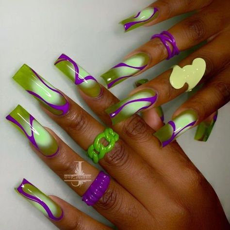 Halloween Nails Purple And Green, Birthday Nails Aries, Unique Nail Designs Creative Beautiful, Glitch Nails, Gemini Nails Designs, Shroom Nails, Artsy Nails Designs, Taurus Nails Designs, Exotic Nails Acrylic