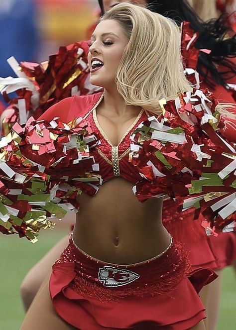 Chiefs Cheerleaders, Kansas City Chiefs Cheerleaders, Photo Facts, Arrowhead Stadium, Minnesota Vikings Football, Cute Cheerleaders, Vikings Football, Female Pilot, Cheer Outfits