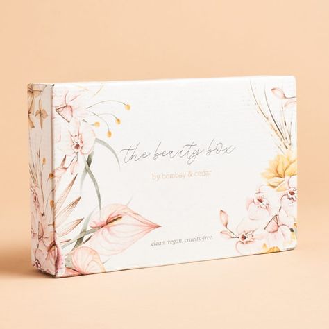 Beautiful Box Design, Floral Box Design, Aesthetic Box Design, Beauty Box Ideas, Packing Design Ideas, Flower Box Design, Packing Box Design, Subscription Box Design, Cake Boxes Packaging