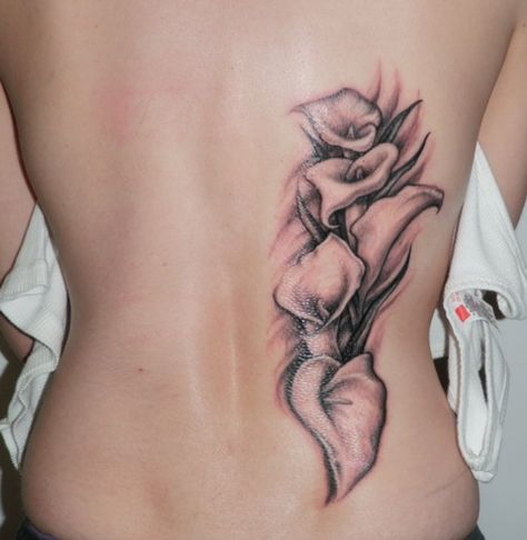 Calla Lily tat/ different placement Calla Lily Tattoo, Lillies Tattoo, Lily Tattoo Design, Lily Flower Tattoos, Flower Tattoo Back, Lily Tattoo, Back Tattoo Women, Tattoo Designs And Meanings, Flower Tattoo Designs