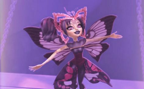 🦋 Luna Mothews Monster High, Luna Mothews, Animated Crushes, Monster High Boo York, Boo York, High Pfp, Monster High Cosplay, Monster H, Twitter Layout