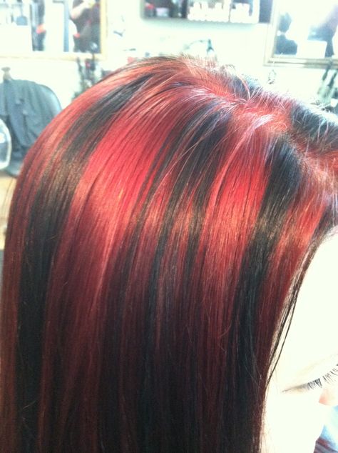 Red Hair With Black Stripes, Red Chunky Highlights, Skunk Highlights, Hair Stripes, Red Hair Looks, Skunk Hair, Red Hair Inspo, Hair Color Streaks, Hair Streaks