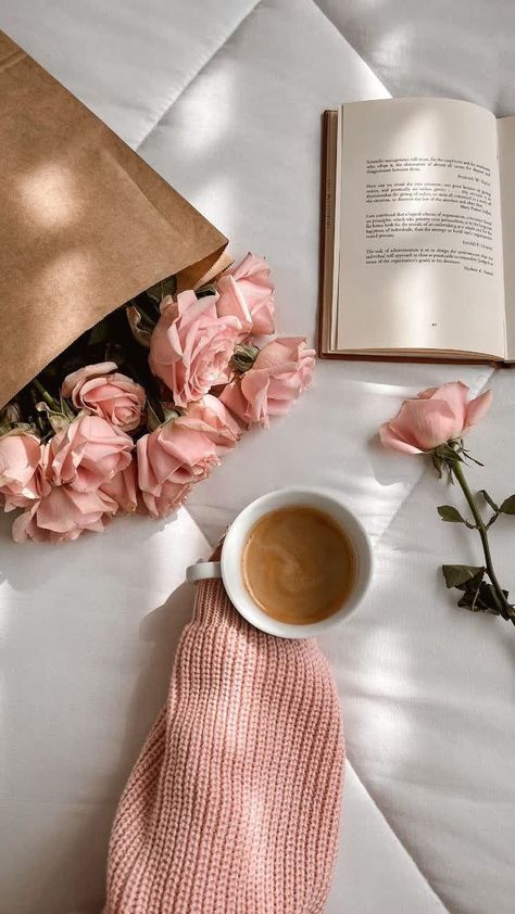 Neutral And Pink Aesthetic, Pink Book Aesthetic Pastel, Pink Images Aesthetic, Cozy Pink Aesthetic, Pink And Brown Aesthetic, Stationary Aesthetic, Grunge Tumblr, Iphone Wallpaper Video, Coffee World