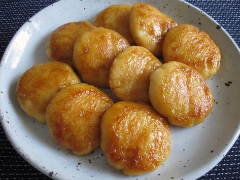 Savory Mochi Recipe, Potato Mochi Recipe, Mochi Potato, Sweet Potato Mochi Recipe, Dinner Savory, Mochi Making, Potato Mochi, Dango Recipe, Mochi Recipes