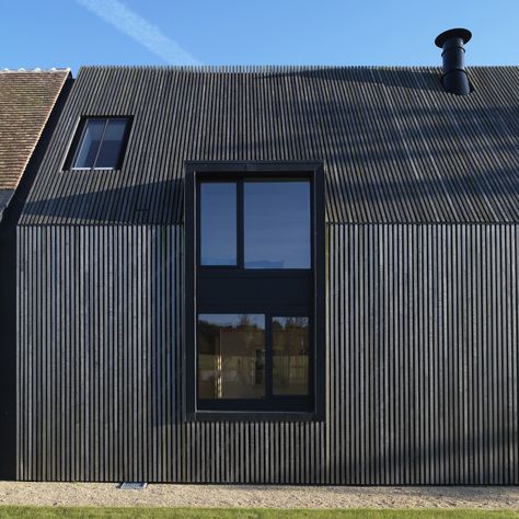 Wood Facade, Farmhouse Architecture, Timber Architecture, Barn Renovation, Wood Building, Traditional Houses, Timber Cladding, Arch Daily, Modern Barn