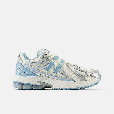 1906 New Balance, Running Shoes New Balance, Teen Shoes, Bape Shoes, Pretty Sneakers, New Balance Blue, Shoes New Balance, Nike Shoes Girls, Space Cowboy