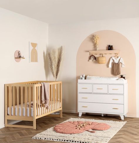 Crib Natural Wood, White And Natural Nursery, Baby Cribs Furniture Wood, Nestig Wave Crib Nursery, Mixed Wood Nursery, Light Wood Crib Nursery, Natural Crib Nursery, Mismatched Nursery Furniture, Sienna Nursery