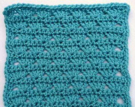 Rippling Seashells Granny Square Pattern Shell Stitch Blanket, Crocheting Tutorials, Crochet Shell, Granny Stitch, Crochet Pattern Instructions, Stitch Blanket, Crochet Shell Stitch, Placemats Patterns, Crochet Blocks