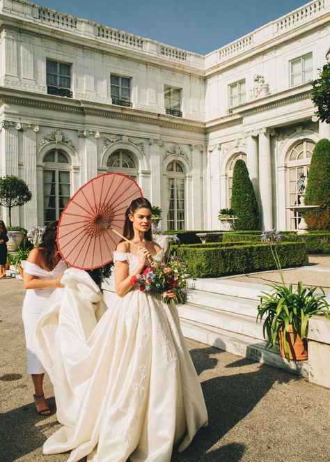 Boda Mexicana, Vogue Wedding, A Wedding Dress, Wedding Mood Board, Wedding Goals, Wedding Mood, White Dresses, Bride Wear, Here Comes The Bride